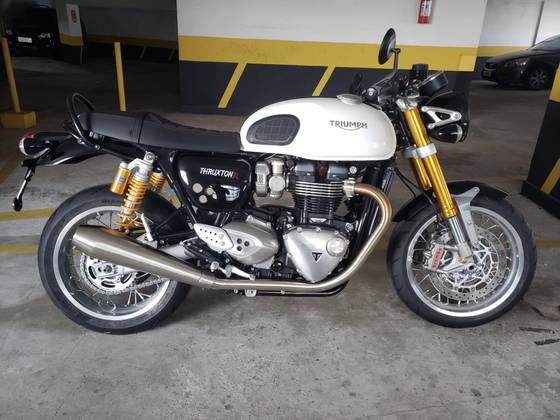 TRIUMPH THRUXTON R 