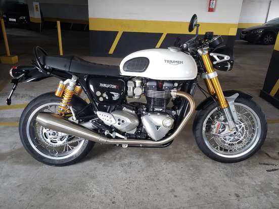 TRIUMPH-THRUXTON R-2018