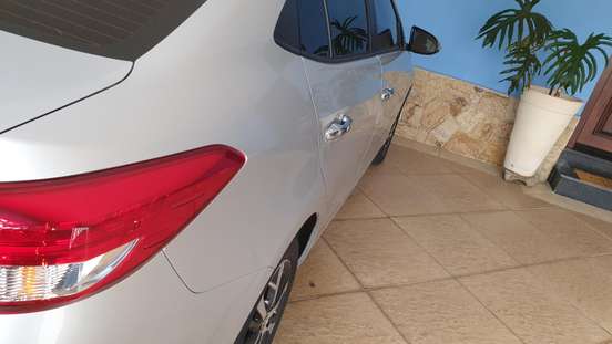 TOYOTA-YARIS-2018