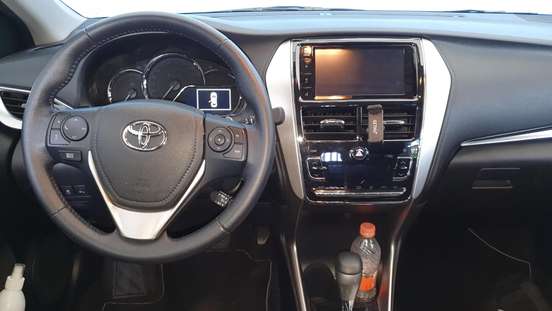 TOYOTA-YARIS-2018
