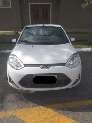 FORD-FIESTA-2014