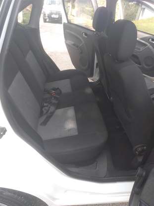 FORD-FIESTA-2014