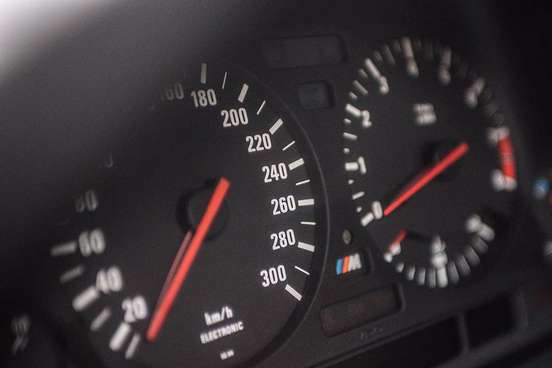 BMW-M5-1995