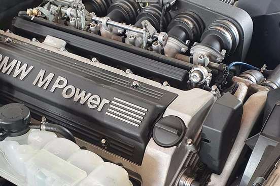 BMW-M5-1995
