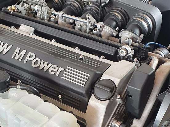 BMW-M5-3.8 24V GASOLINA 4P MANUAL BMW-M5-1995