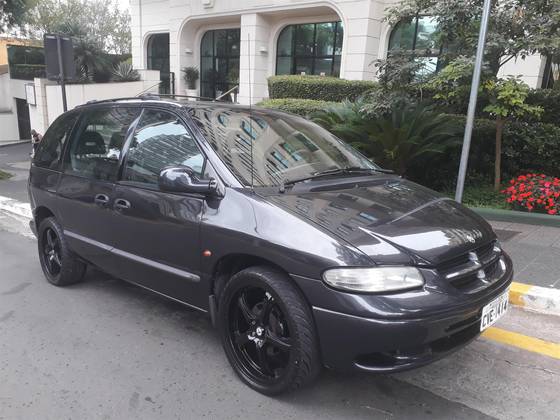 Chrysler Caravan 2.4 SE 4X2 16V Gasolina 4P Automático