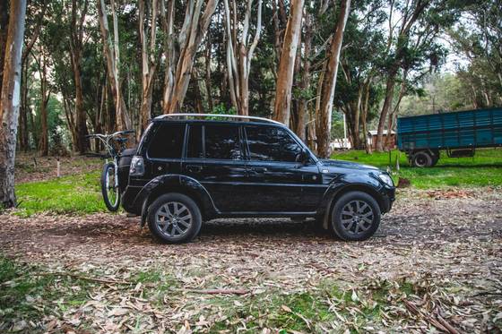 MITSUBISHI PAJERO TR4 2.0 4X2 16V 140CV FLEX 4P MANUAL