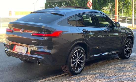 BMW-X4-2020