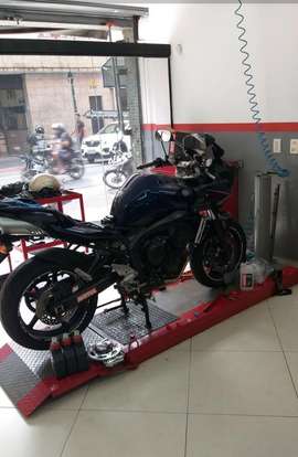 YAMAHA-FAZER 600S-2009