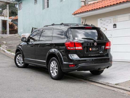 FIAT-FREEMONT-2.4 PRECISION 16V GASOLINA 4P AUTOMÁTICO FIAT-FREEMONT-2013