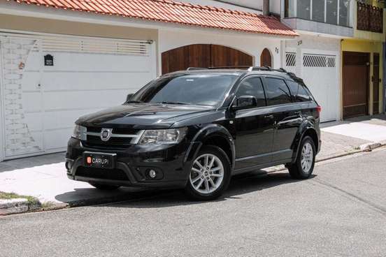 FIAT-FREEMONT-2013