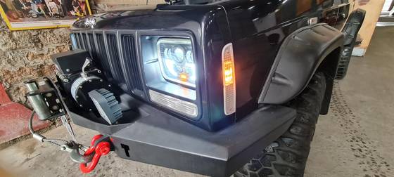 JEEP CHEROKEE 4.0 SPORT 4X4 6I 12V GASOLINA 4P AUTOMÁTICO