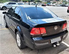 VOLKSWAGEN BORA 2.0 MI 8V FLEX 4P AUTOMÁTICO VOLKSWAGEN BORA 2.0 MI 8V FLEX 4P AUTOMÁTICO