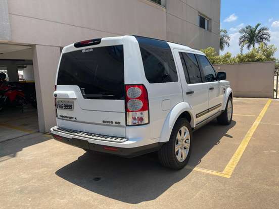 LAND ROVER-DISCOVERY 4-3.0 SE 4X4 V6 24V BI-TURBO DIESEL 4P AUTOMÁTICO LAND ROVER-DISCOVERY 4-2013