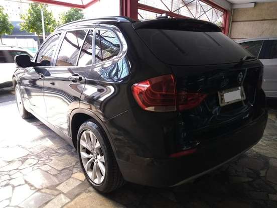 BMW-X1-2012