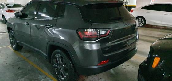 JEEP COMPASS 1.3 T270 TURBO FLEX LONGITUDE AT6
