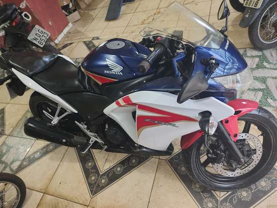 HONDA-CBR 250R HONDA-CBR 250R-2011