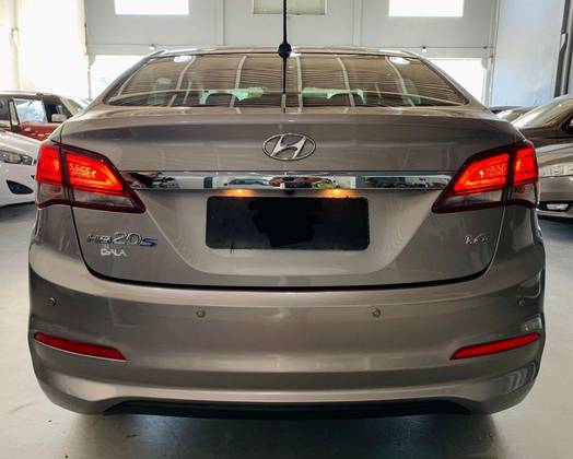 HYUNDAI HB20S 1.6 COMFORT PLUS 16V FLEX 4P MANUAL