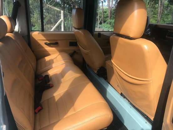 LAND ROVER-DEFENDER-2001