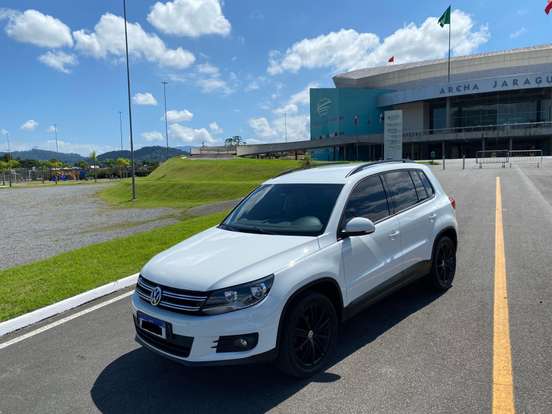 VOLKSWAGEN-TIGUAN-1.4 TSI 16V TURBO GASOLINA 4P DSG VOLKSWAGEN-TIGUAN-2017