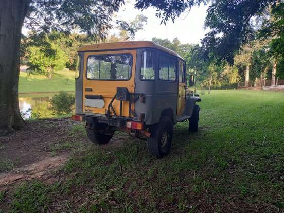 TOYOTA-BANDEIRANTE-3.7 BJ50LV 4X4 TETO RIGIDO DIESEL 2P MANUAL TOYOTA-BANDEIRANTE-1998