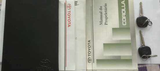 TOYOTA-COROLLA-2001