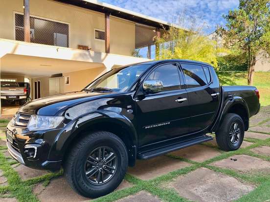 MITSUBISHI-L200 TRITON-3.2 HPE 4X4 CD 16V TURBO INTERCOOLER DIESEL 4P AUTOMÁTICO MITSUBISHI-L200 TRITON-2017