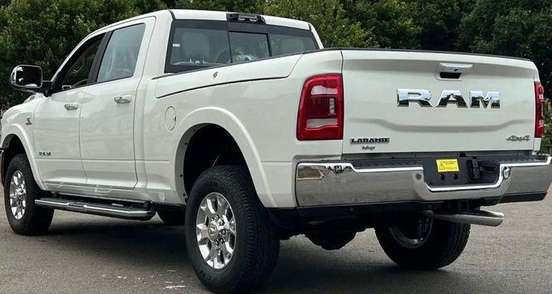 RAM-2500-6.7 I6 TURBO DIESEL LARAMIE CD 4X4 AUTOMÁTICO RAM-2500-2022