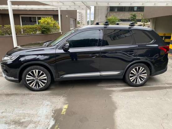 MITSUBISHI-OUTLANDER-2.0 MIVEC GASOLINA HPE AUTOMÁTICO MITSUBISHI-OUTLANDER-2019
