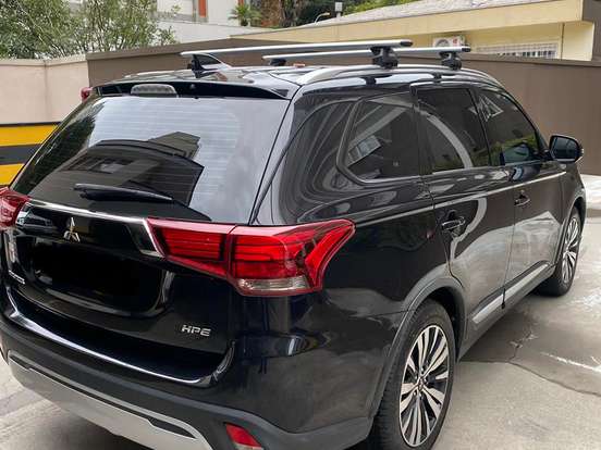 MITSUBISHI-OUTLANDER-2.0 MIVEC GASOLINA HPE AUTOMÁTICO MITSUBISHI-OUTLANDER-2019