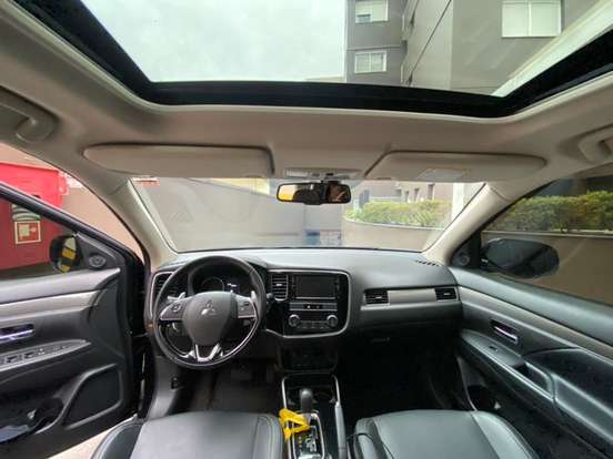 MITSUBISHI-OUTLANDER-2019