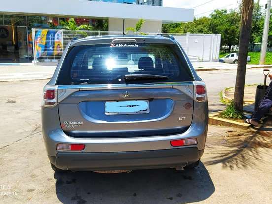MITSUBISHI-OUTLANDER-3.0 GT 4X4 V6 24V GASOLINA 4P AUTOMÁTICO MITSUBISHI-OUTLANDER-2014