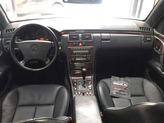 MERCEDES-BENZ-E 430-4.3 AVANTGARDE V8 GASOLINA 4P AUTOMÁTICO MERCEDES-BENZ-E 430-1998