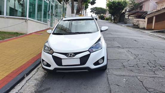 HYUNDAI-HB20X-1.6 16V STYLE FLEX 4P AUTOMÁTICO HYUNDAI-HB20X-2013