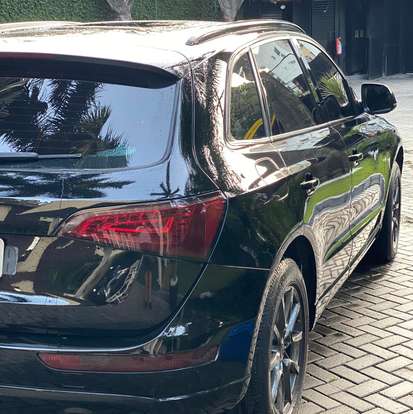 AUDI-Q5-2010