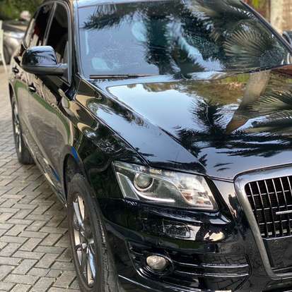 AUDI-Q5-2010
