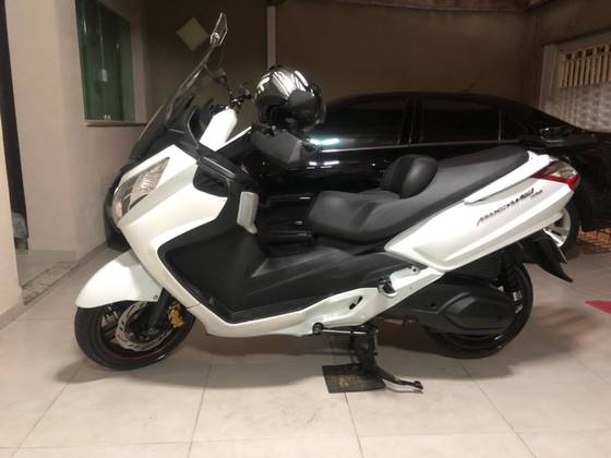 DAFRA MAXSYM 400i 