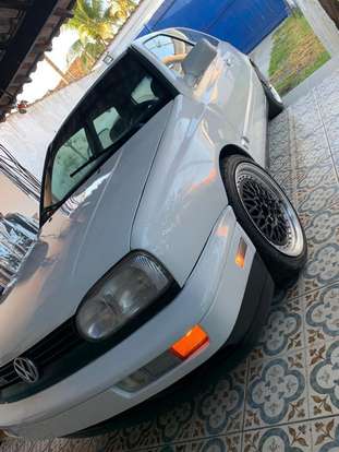 VOLKSWAGEN-GOLF-1994