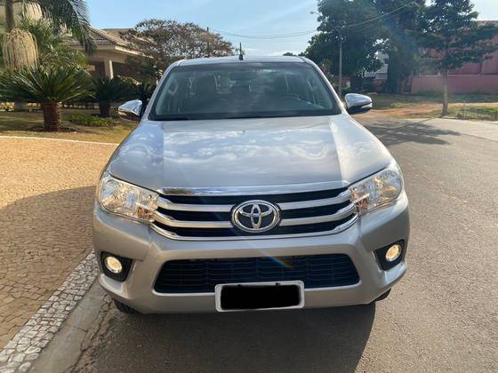 TOYOTA HILUX 2.7 SRV 4X2 CD 16V FLEX 4P AUTOMÁTICO