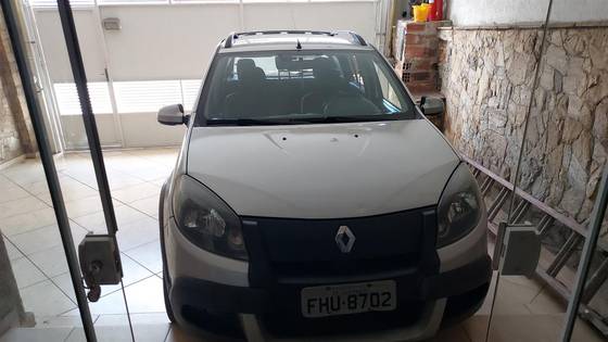 RENAULT SANDERO 1.6 STEPWAY 16V FLEX 4P AUTOMÁTICO