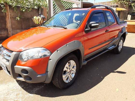 FIAT STRADA 1.8 MPI ADVENTURE CD 16V FLEX 2P MANUAL