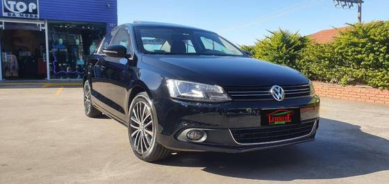 VOLKSWAGEN JETTA 2.0 TSI HIGHLINE 211CV GASOLINA 4P TIPTRONIC