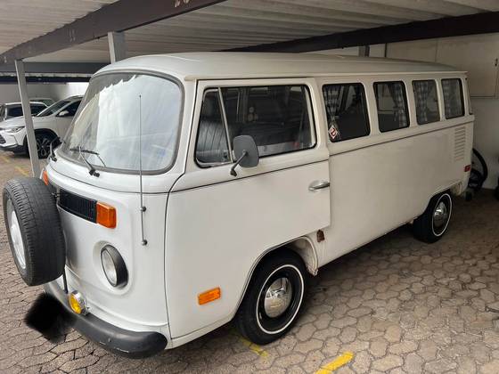 VOLKSWAGEN KOMBI 1.6 STD 8V GASOLINA 3P MANUAL