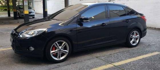 FORD FOCUS 2.0 SE PLUS 16V FLEX 4P POWERSHIFT