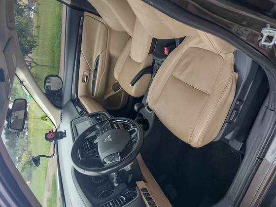 MITSUBISHI OUTLANDER 2.2 4X4 16V DIESEL 4P AUTOMÁTICO