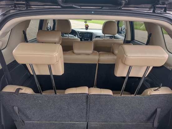 MITSUBISHI-OUTLANDER-2.2 4X4 16V DIESEL 4P AUTOMÁTICO MITSUBISHI-OUTLANDER-2016