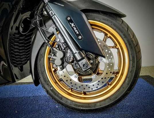 YAMAHA-XMAX ABS-2022