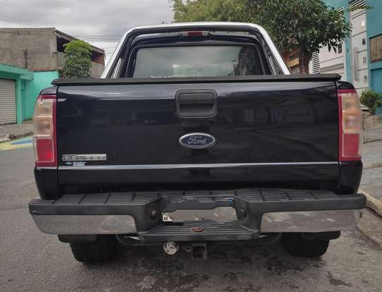 FORD-RANGER-2011