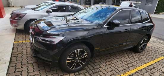 VOLVO-XC60-2.0 T5 GASOLINA MOMENTUM AWD GEARTRONIC VOLVO-XC60-2018