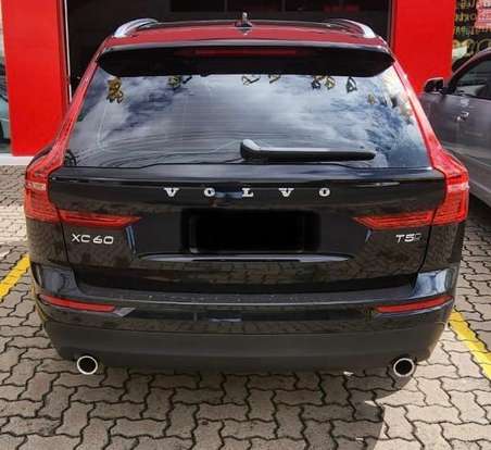 VOLVO-XC60-2.0 T5 GASOLINA MOMENTUM AWD GEARTRONIC VOLVO-XC60-2018